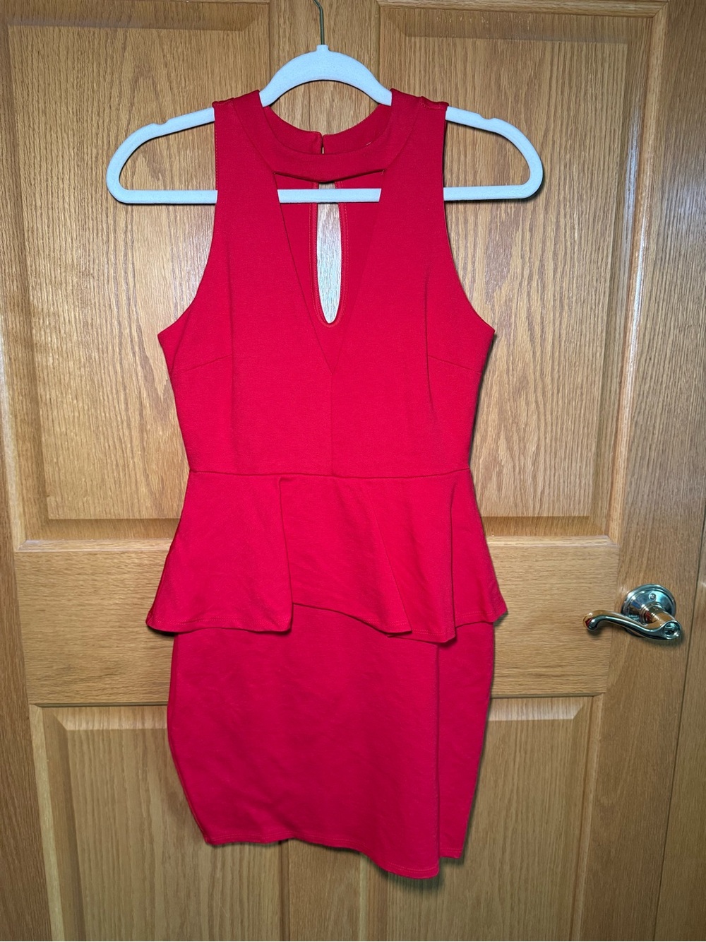 Charlotte Russe Red Peplum Bodycon Keyhole Dress Size M